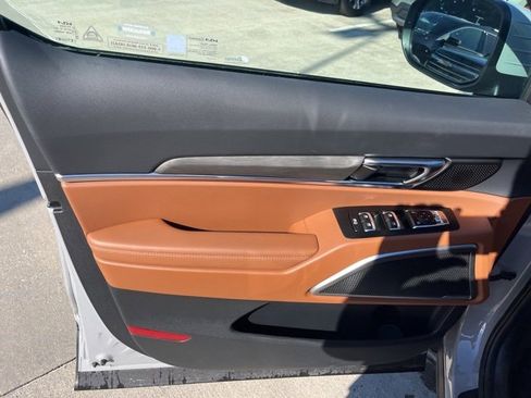 Used 2025 Kia Telluride AWD image 14