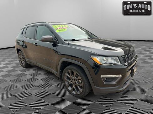 Used 2021 Jeep Compass Latitude image 1
