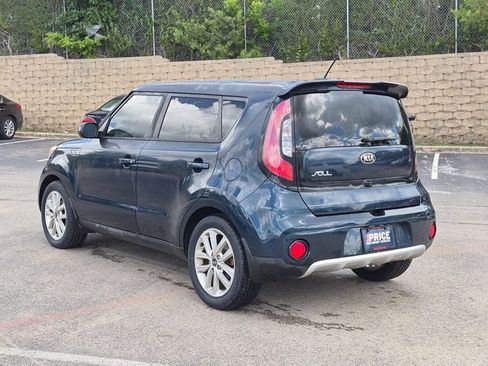 Used 2017 Kia Soul + w/ Audio Package FWD image 7