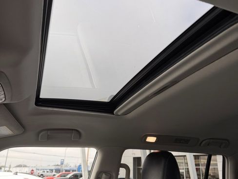 Used 2023 INFINITI QX80 Premium Select w/ Cargo Package image 21