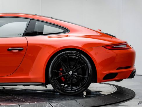 Used 2018 Porsche 911 Carrera 4S AWD/4WD image 7