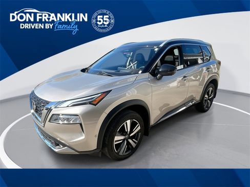 Used 2021 Nissan Rogue Platinum image 1