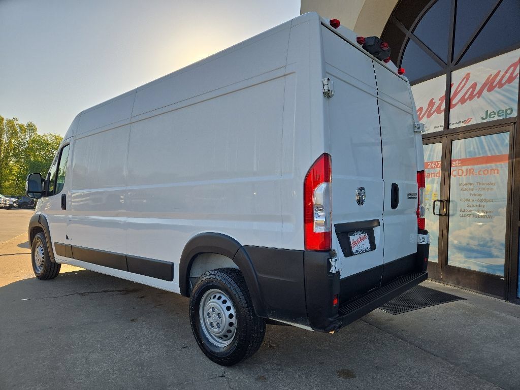 Used 2025 RAM ProMaster 2500 w/ Convenience Group FWD image 8