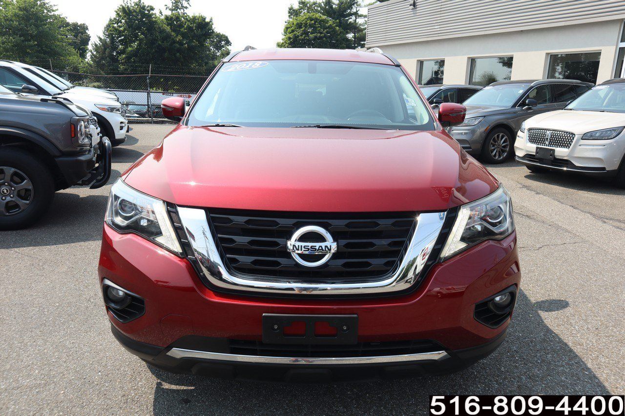 Used 2018 Nissan Pathfinder SV w/ SV Tech Package AWD/4WD image 4