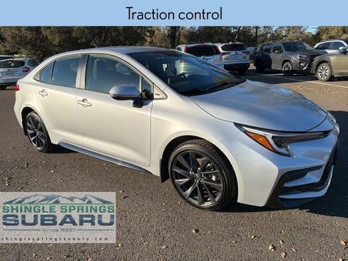 Used 2024 Toyota Corolla SE image 2