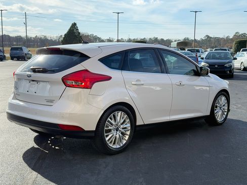 Used 2015 Ford Focus Titanium image 5