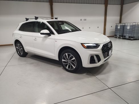 Used 2024 Audi Q5 2.0T Premium Plus AWD/4WD image 2