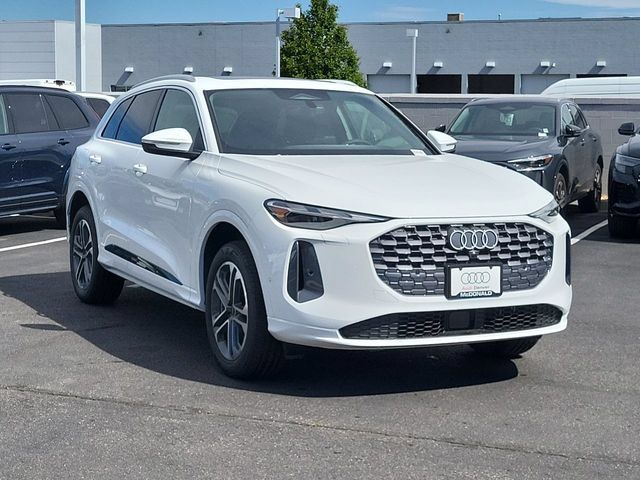 New 2026 Audi Q5 Premium AWD/4WD image 2
