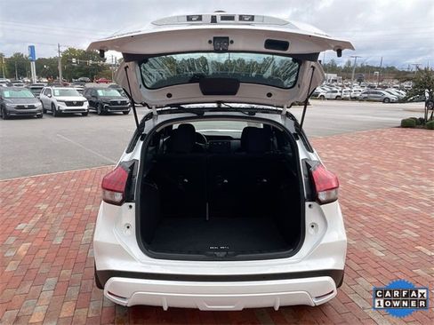 Used 2024 Nissan Kicks SR image 28
