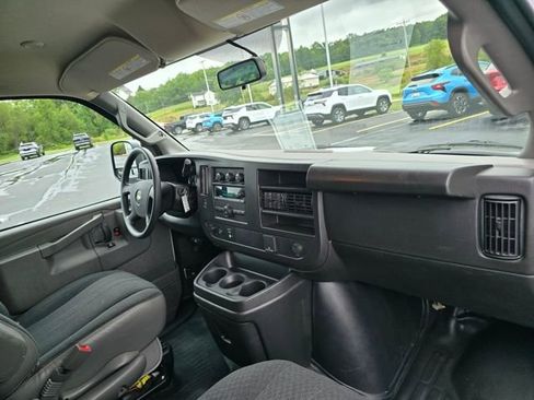Used 2023 Chevrolet Express 2500 w/ Driver Convenience Package image 28