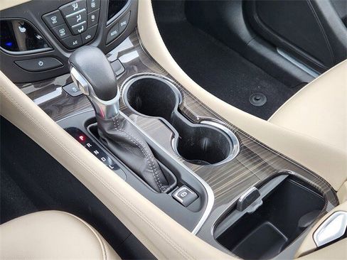 Used 2020 Buick Envision Essence w/ Experience Buick Package image 15