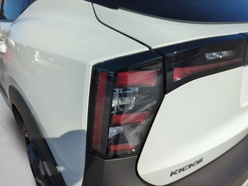 New 2026 Nissan Kicks SR FWD image 42