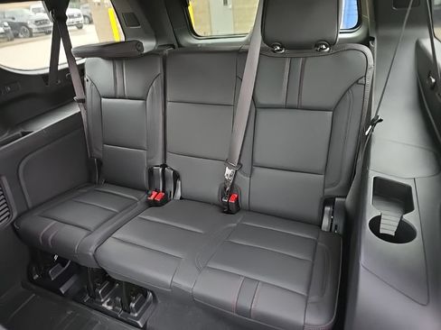 Used 2026 Chevrolet Suburban RST w/ Comfort Package AWD/4WD image 21