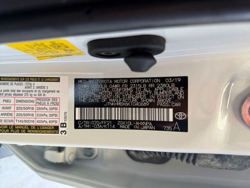 Used 2019 Toyota C-HR XLE FWD image 34