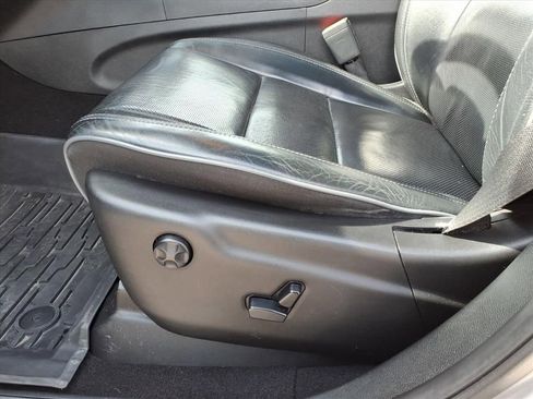 Used 2020 Jeep Grand Cherokee Overland image 16