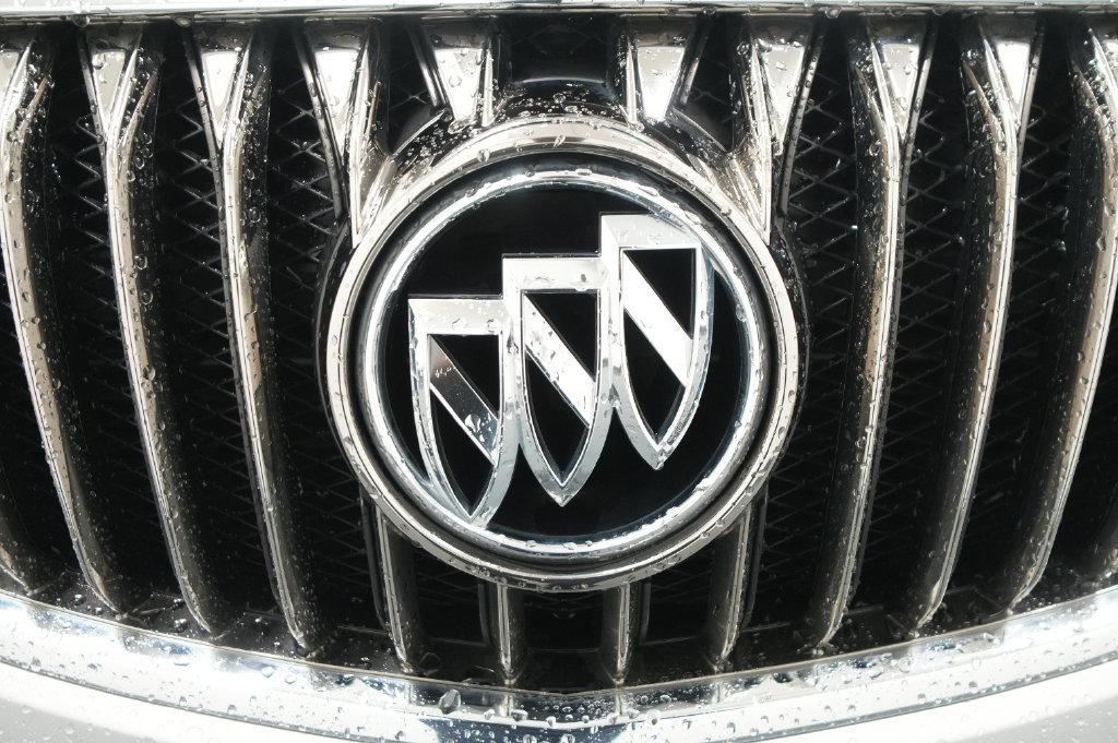 Used 2018 Buick Envision Essence AWD/4WD image 11