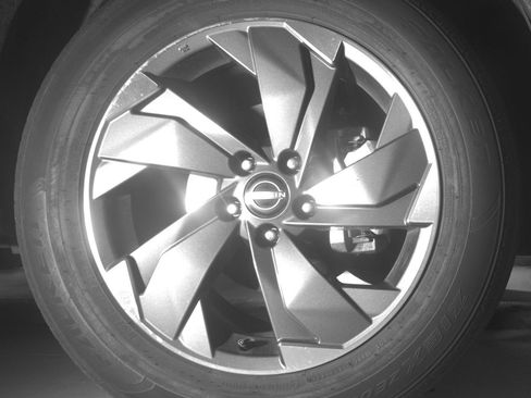 Used 2025 Nissan Rogue SV image 13