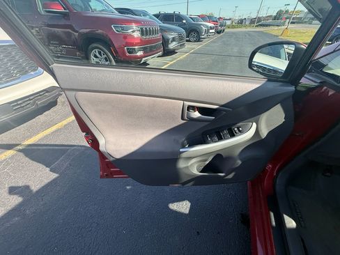 Used 2010 Toyota Prius One image 11