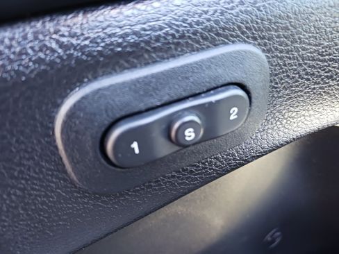 Used 2021 Jeep Grand Cherokee Limited image 26