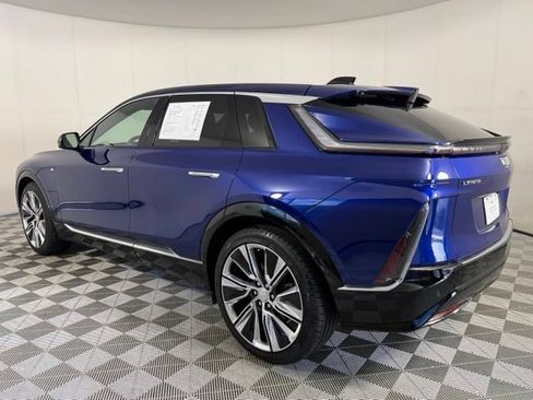 Certified 2024 Cadillac Lyriq Luxury w/ Nappa Leather Package RWD image 4