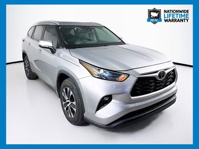 Used 2023 Toyota Highlander XLE
