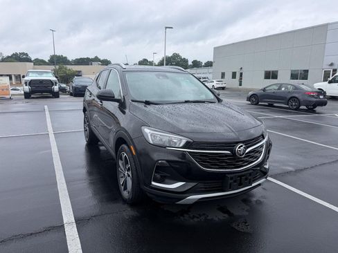 Used 2023 Buick Encore GX Select w/ Safety Package II FWD image 3