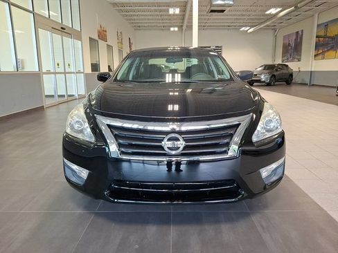 Used 2015 Nissan Altima 2.5 S w/ Power Driver Seat Package FWD image 2