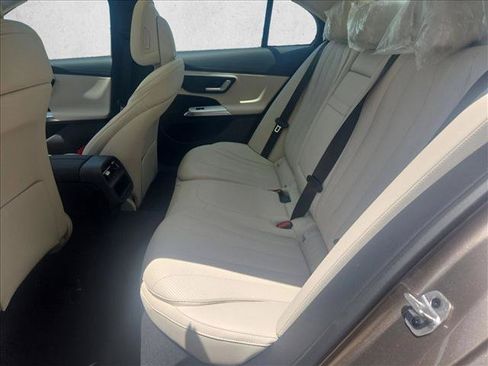 New 2026 Mercedes-Benz E 450 4MATIC Sedan image 13