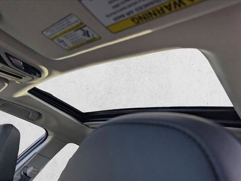 Used 2025 Subaru Outback Touring XT image 16