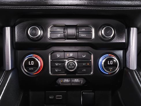 Used 2022 GMC Yukon SLE w/ Max Trailering Package AWD/4WD image 17