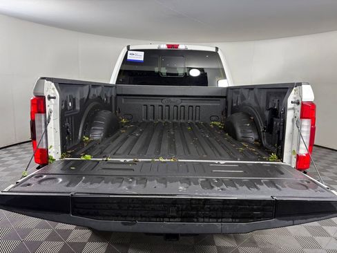 Certified 2019 Ford F250 King Ranch w/ King Ranch Ultimate Package AWD/4WD image 32