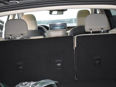 New 2026 Lincoln Corsair Grand Touring image 13