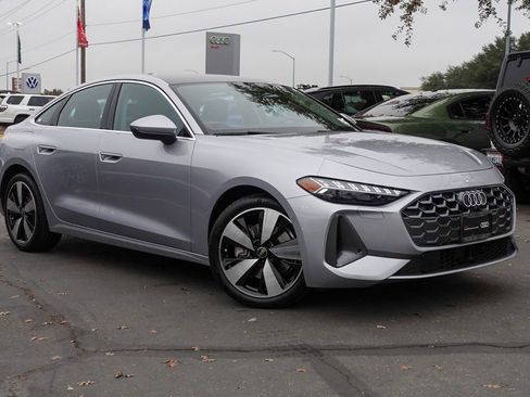 Used 2025 Audi A5 2.0T Premium Plus w/ Premium Plus image 3