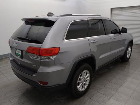 Used 2018 Jeep Grand Cherokee Laredo AWD/4WD image 9