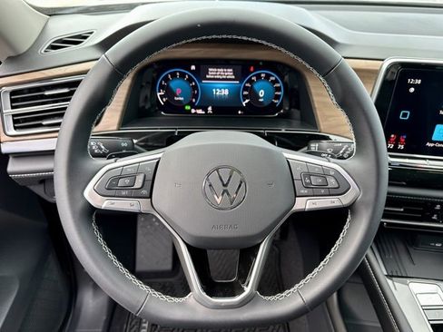 New 2026 Volkswagen Atlas SE image 29