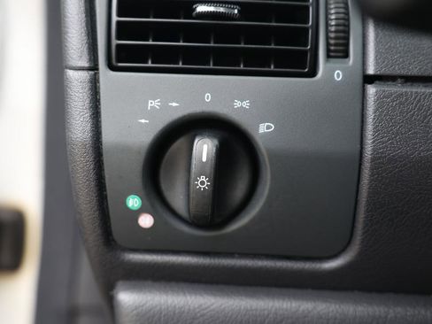 Used 2001 Mercedes-Benz SLK 320 image 28