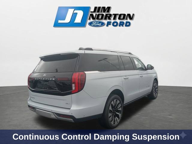 Used 2025 Ford Expedition Max Platinum w/ Driver's Package AWD/4WD image 11