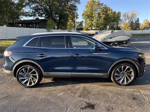 Used 2019 Lincoln Nautilus Reserve w/ Ultimate Package image 5