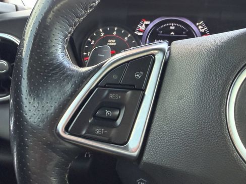 Used 2019 Chevrolet Camaro SS RWD image 28