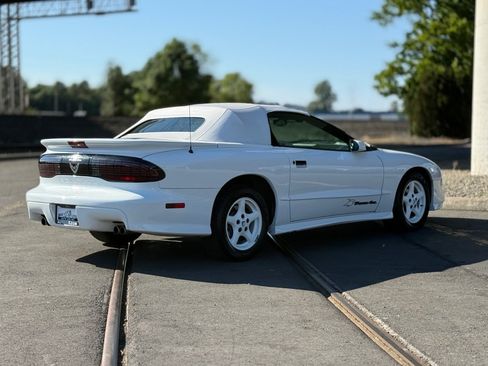 Used 1994 Pontiac Firebird Trans Am GT RWD image 3