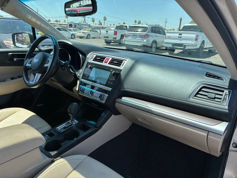 Used 2016 Subaru Outback 2.5i Limited AWD/4WD image 25