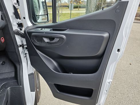 New 2026 Mercedes-Benz Sprinter 2500 image 28