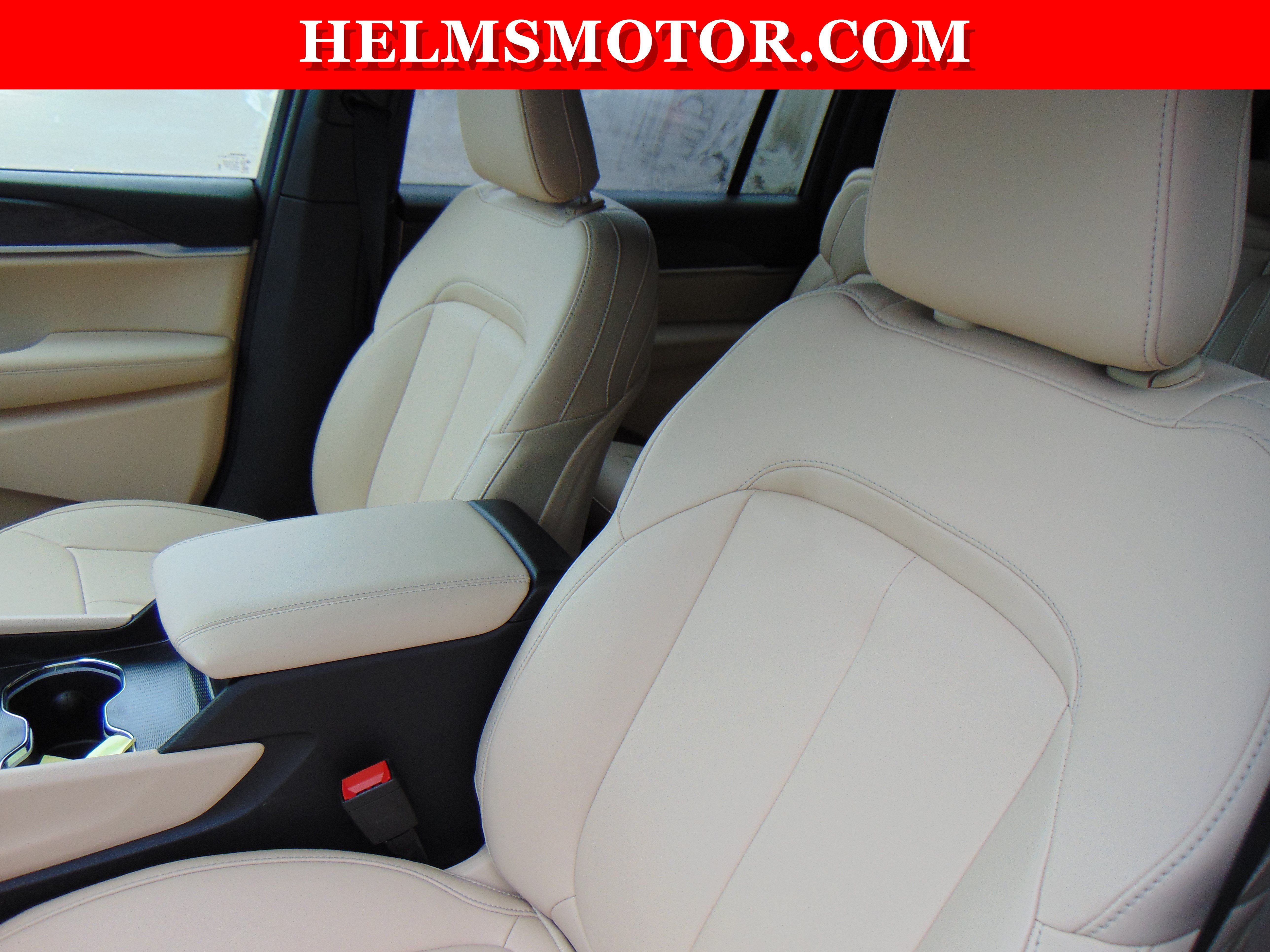 Used 2025 Jeep Grand Cherokee L Limited RWD image 21