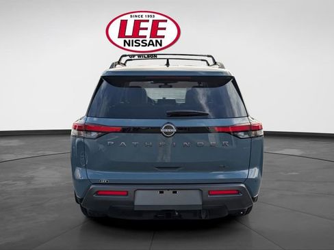 New 2026 Nissan Pathfinder SL FWD image 4