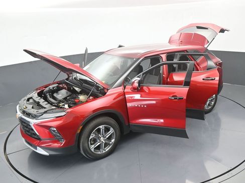 Used 2023 Chevrolet Blazer LT image 59