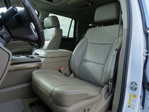 Used 2016 GMC Yukon SLT w/ Open Road Package image 11