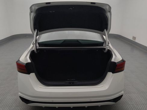 Used 2025 Nissan Altima 2.5 SV FWD image 29
