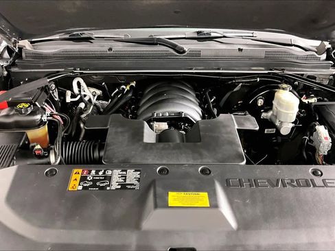 Used 2020 Chevrolet Suburban Premier w/ Premier Plus Edition AWD/4WD image 31