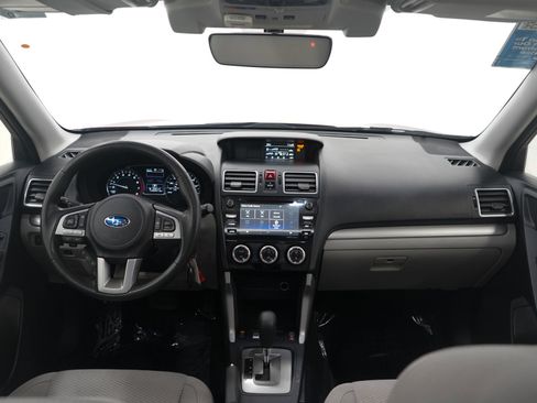 Used 2017 Subaru Forester 2.5i Premium image 13