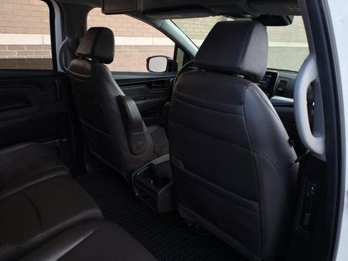 Used 2018 Honda Odyssey Elite image 25